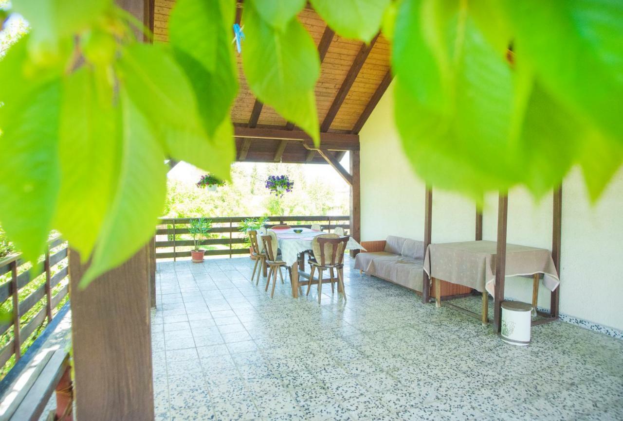 Cherry House Apartman Szluin Kültér fotó