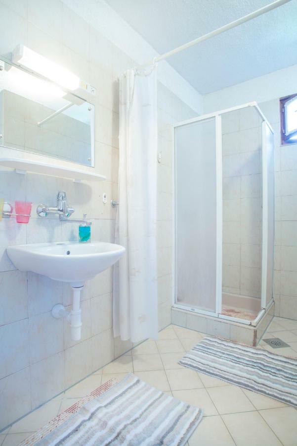 Cherry House Apartman Szluin Kültér fotó
