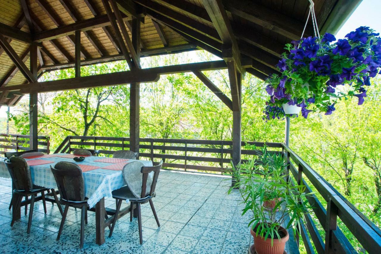 Cherry House Apartman Szluin Kültér fotó