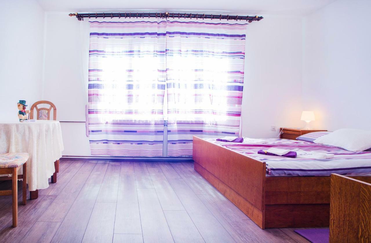 Cherry House Apartman Szluin Kültér fotó