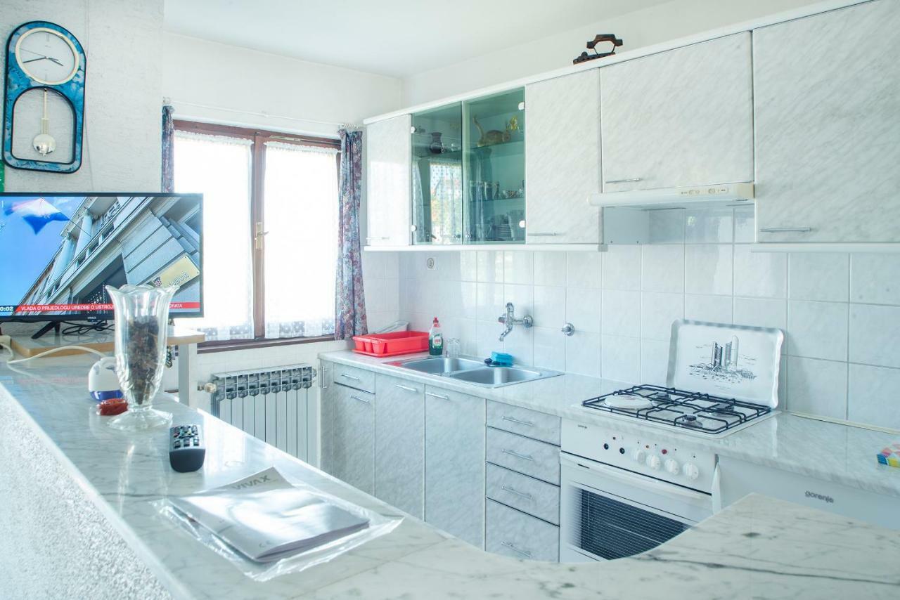 Cherry House Apartman Szluin Kültér fotó