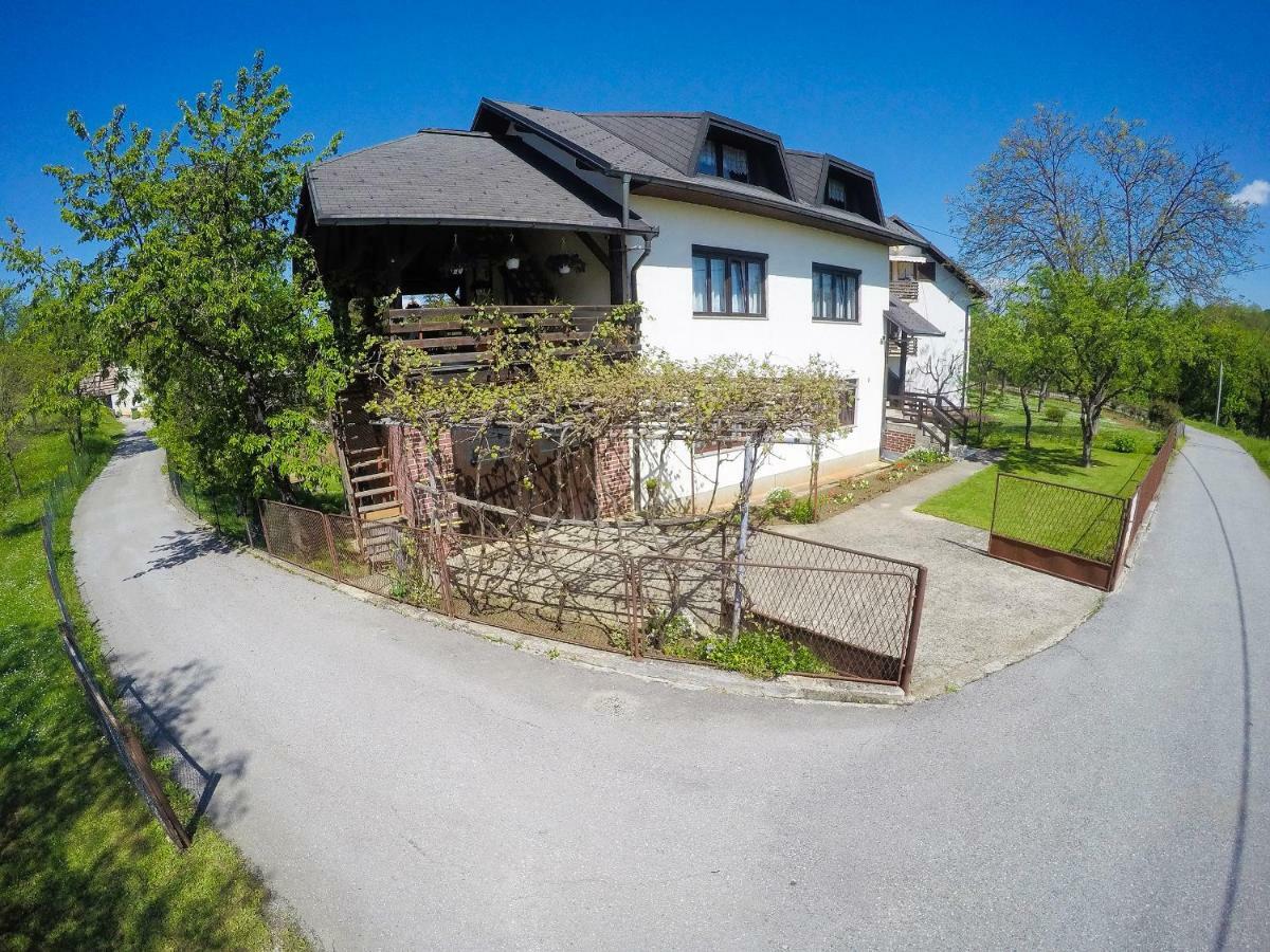 Cherry House Apartman Szluin Kültér fotó